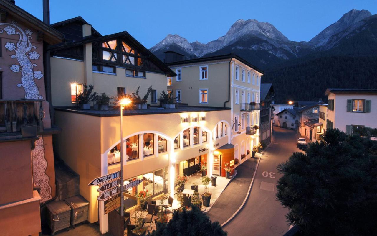 Garni Wohlfühlhotel Curuna Scuol Exterior foto
