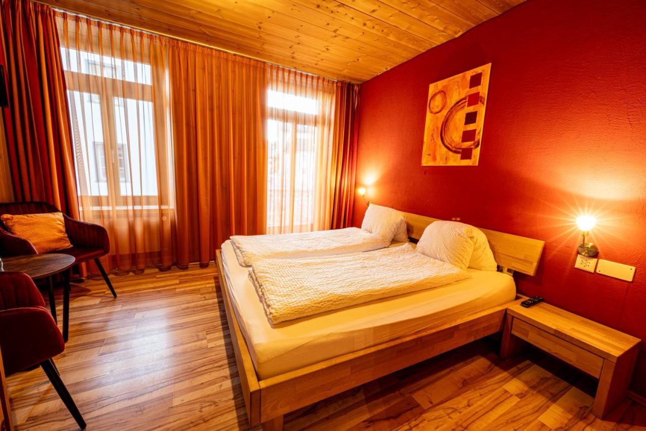 Garni Wohlfühlhotel Curuna Scuol Exterior foto