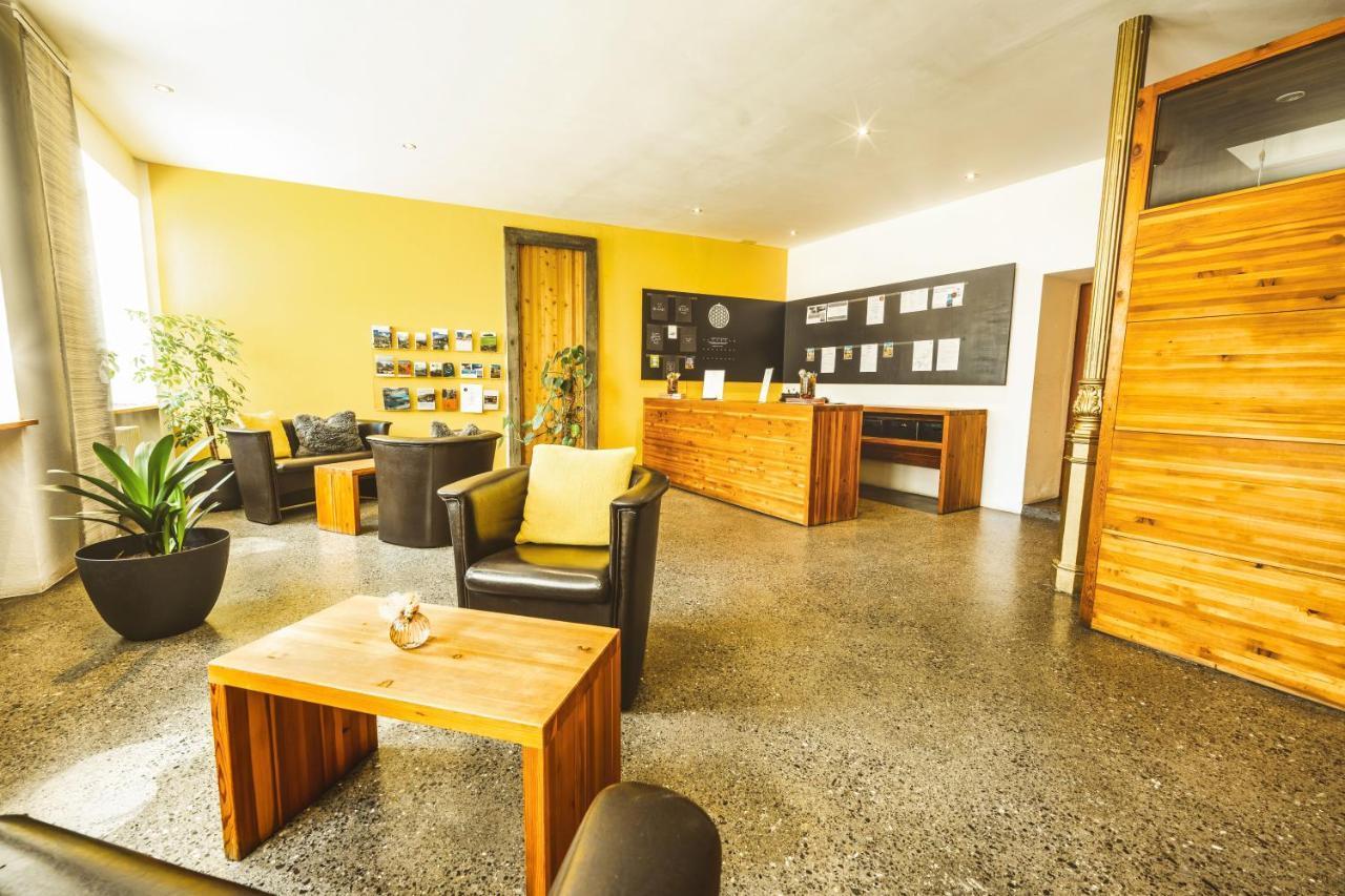 Garni Wohlfühlhotel Curuna Scuol Exterior foto