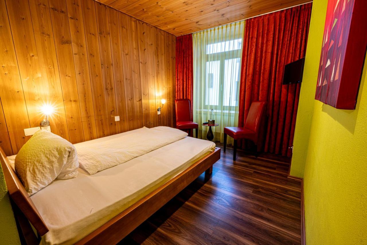 Garni Wohlfühlhotel Curuna Scuol Exterior foto