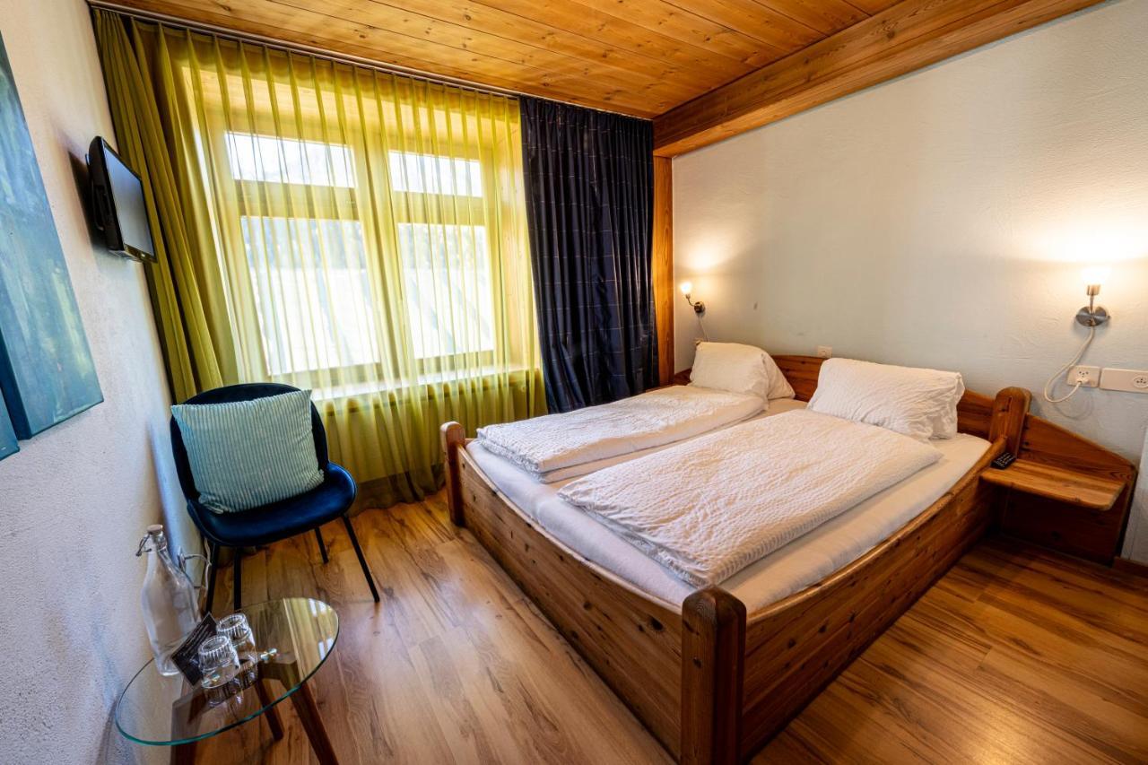 Garni Wohlfühlhotel Curuna Scuol Exterior foto